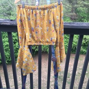 Yellow floral long sleeve crop top